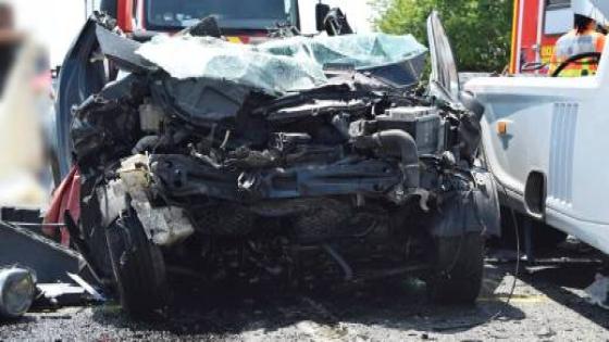 ACCIDENT MORTEL DE LA CIRCULATION SUR LA ROUTE DEPARTEMENTALE 820 OU ROUTE DU NORD A MONTAUBAN UNE VOITURE SMART ET UN POIDS LOURD IMPLIQUE DANS L ACCIDENT TROIS MORTS ET DEUX BLESSES GRAVES DANS LA SMAR LE CONDUCTEUR DU POIDS LOURD BLESSE LEGER UN HELICOPTERE DU SAMU S'EST POSE SUR LA ROUTE POUR PRENDRE EN CHARGE L'UN DES DEUX BLESSES GRAVES POLICE MUNICIPALE POLICE NATIONALE ET POMPIERS SUR PLACE