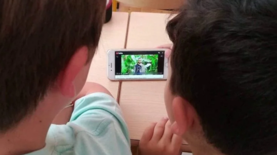 مقترح قانون لتنظيم ولوج القاصرين إلى منصات الألعاب الإلكترونية يثير نقاش حماية الناشئة